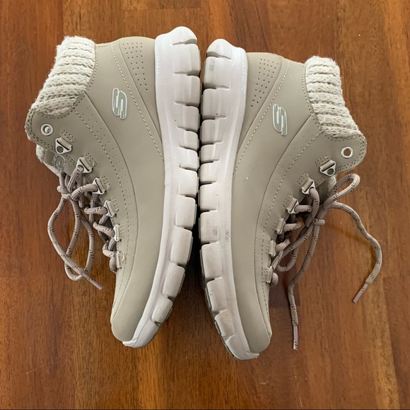 Skechers Elite Ankle Boots - Picture 8 of 9